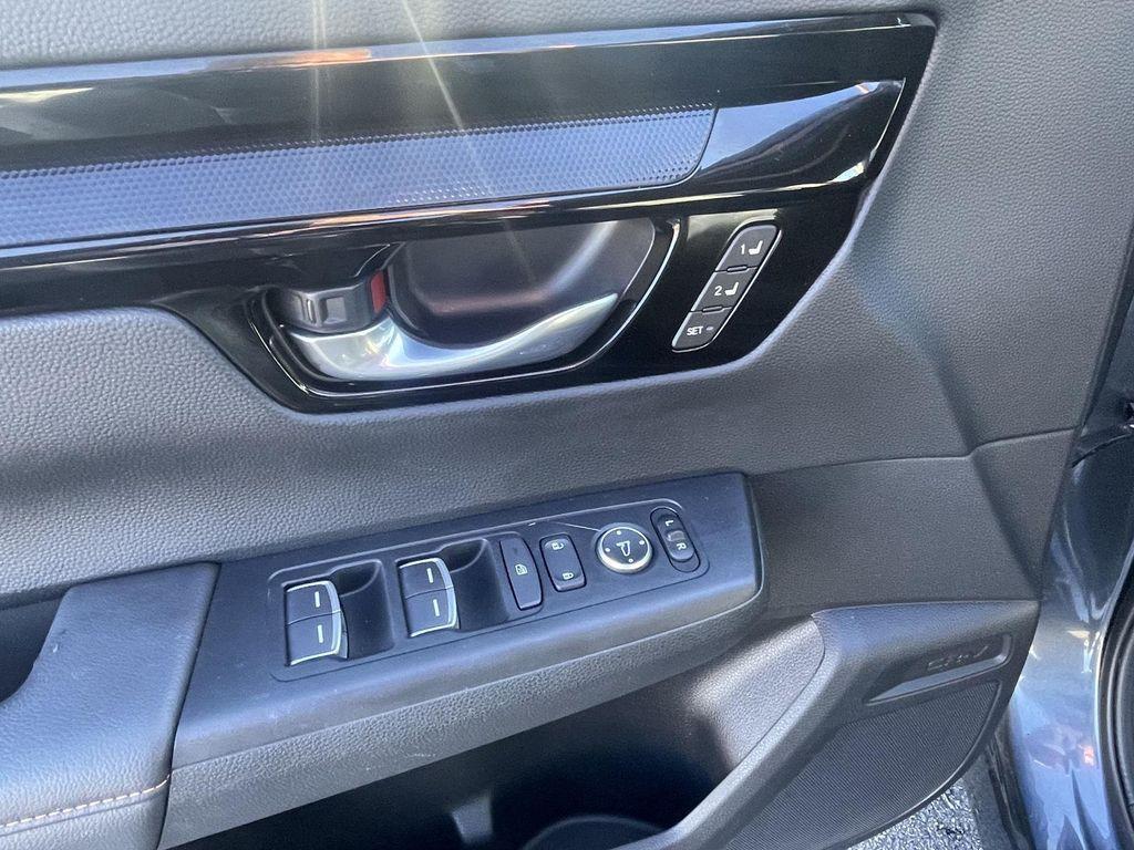 used 2024 Honda CR-V Hybrid car, priced at $33,990