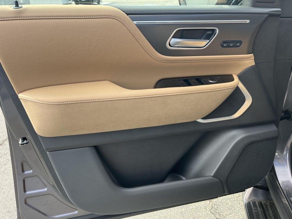 new 2026 INFINITI QX80 car, priced at $97,850