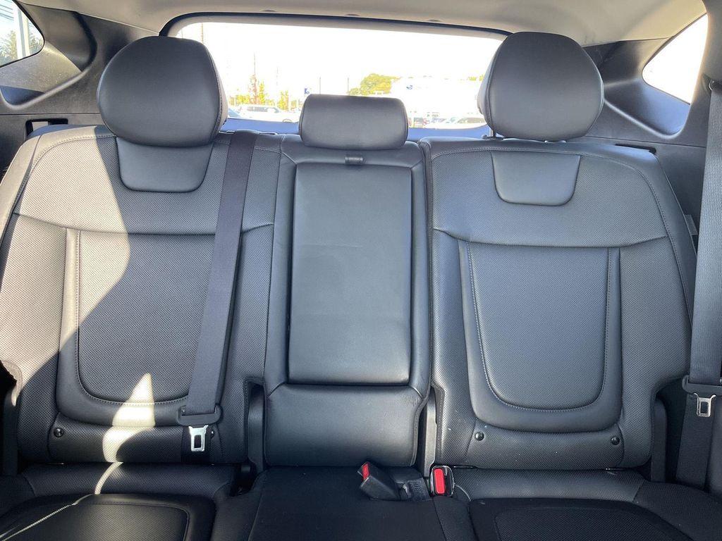 used 2025 Hyundai TUCSON Hybrid car, priced at $34,990