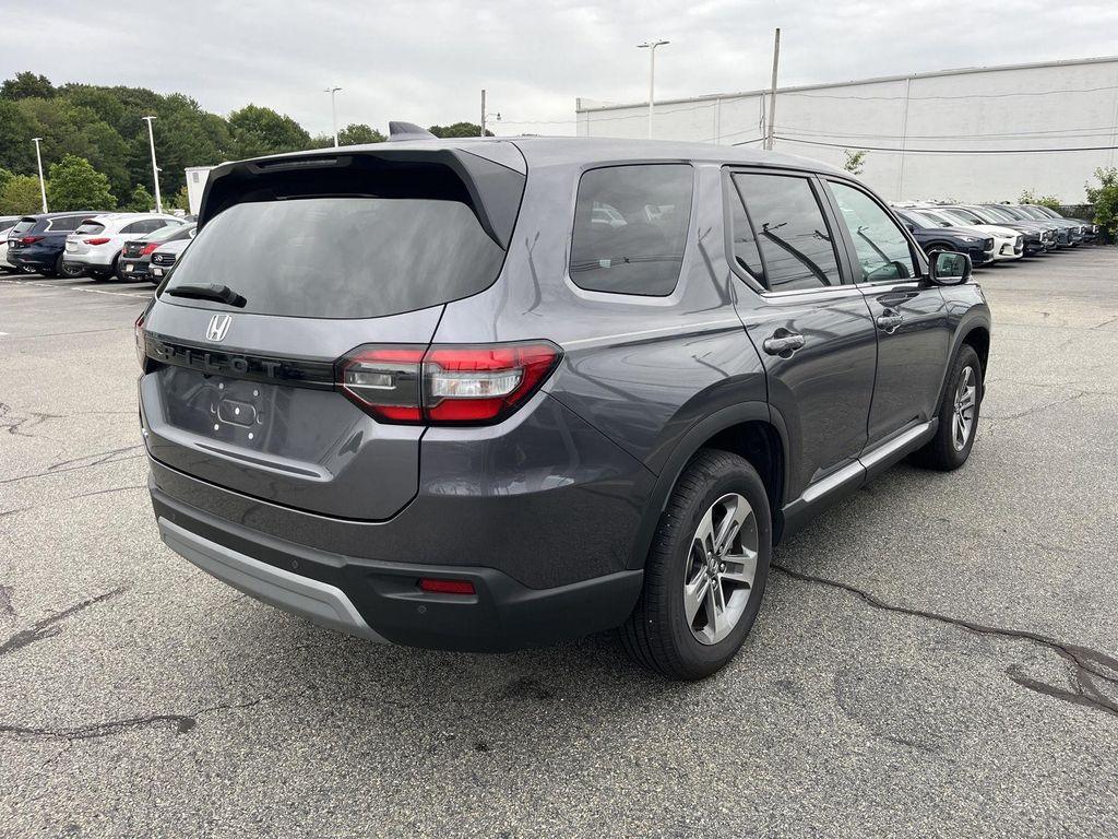 used 2025 Honda Pilot car, priced at $43,990