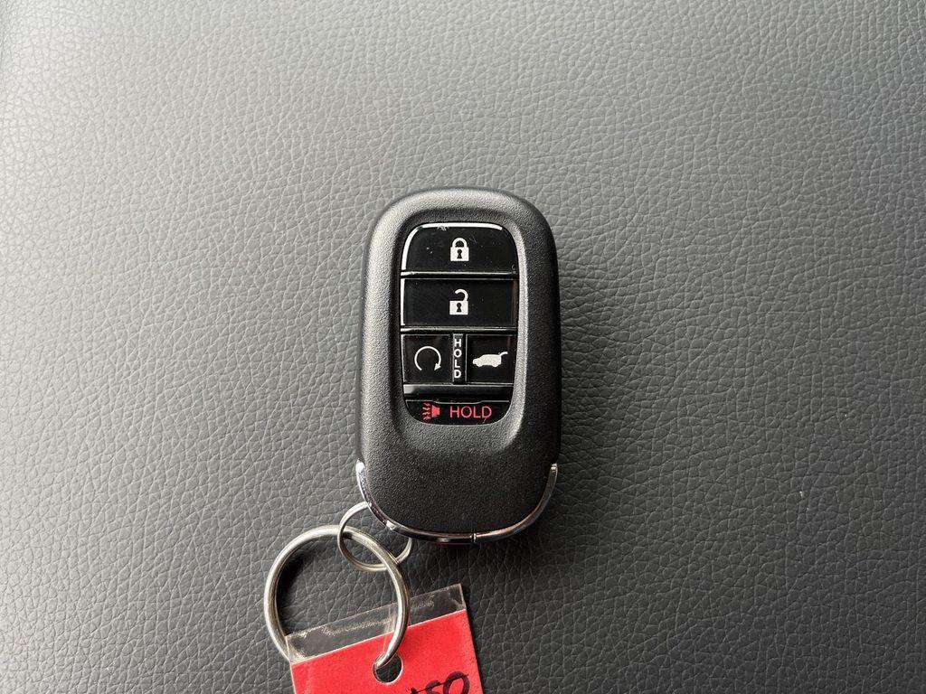 used 2025 Honda Pilot car, priced at $43,990
