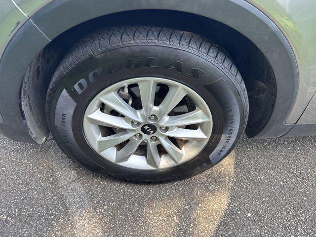 used 2019 Kia Sorento car, priced at $15,499