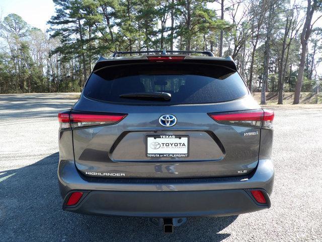 used 2022 Toyota Highlander Hybrid car, priced at $34,999