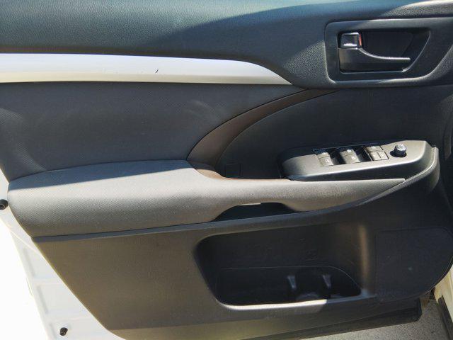 used 2019 Toyota Highlander car, priced at $11,598