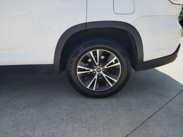 used 2019 Toyota Highlander car, priced at $11,598