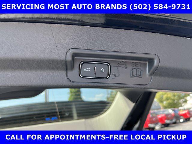new 2025 Ford Explorer car, priced at $39,223