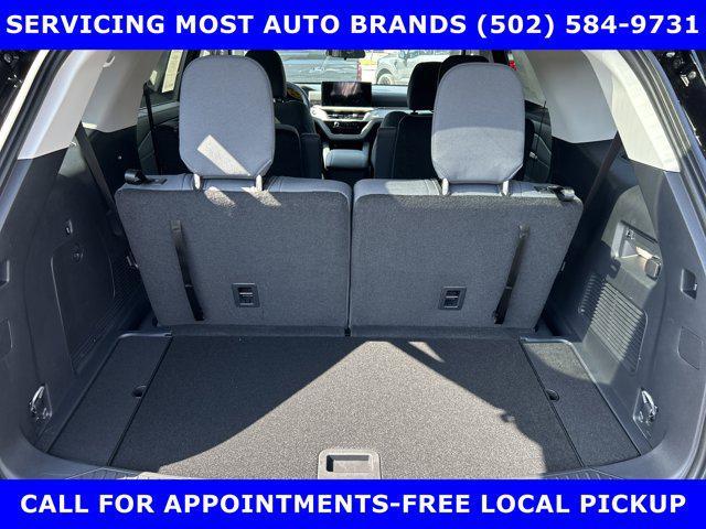 new 2025 Ford Explorer car, priced at $39,223
