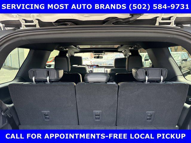 new 2025 Ford Expedition car, priced at $74,984