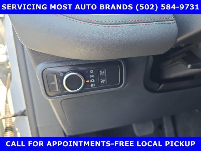 new 2025 Ford Explorer car, priced at $40,379