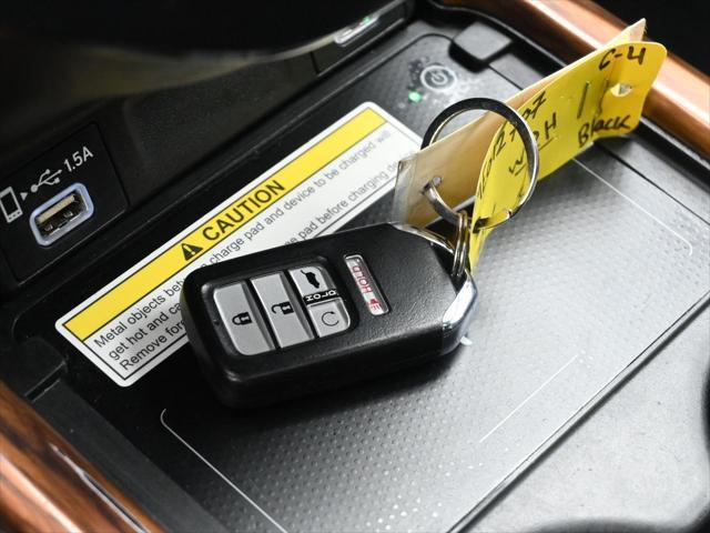 used 2021 Honda CR-V car, priced at $25,700