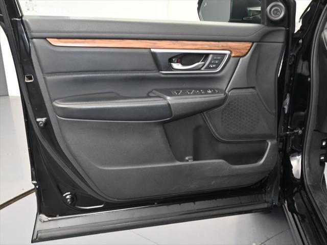 used 2021 Honda CR-V car, priced at $25,700
