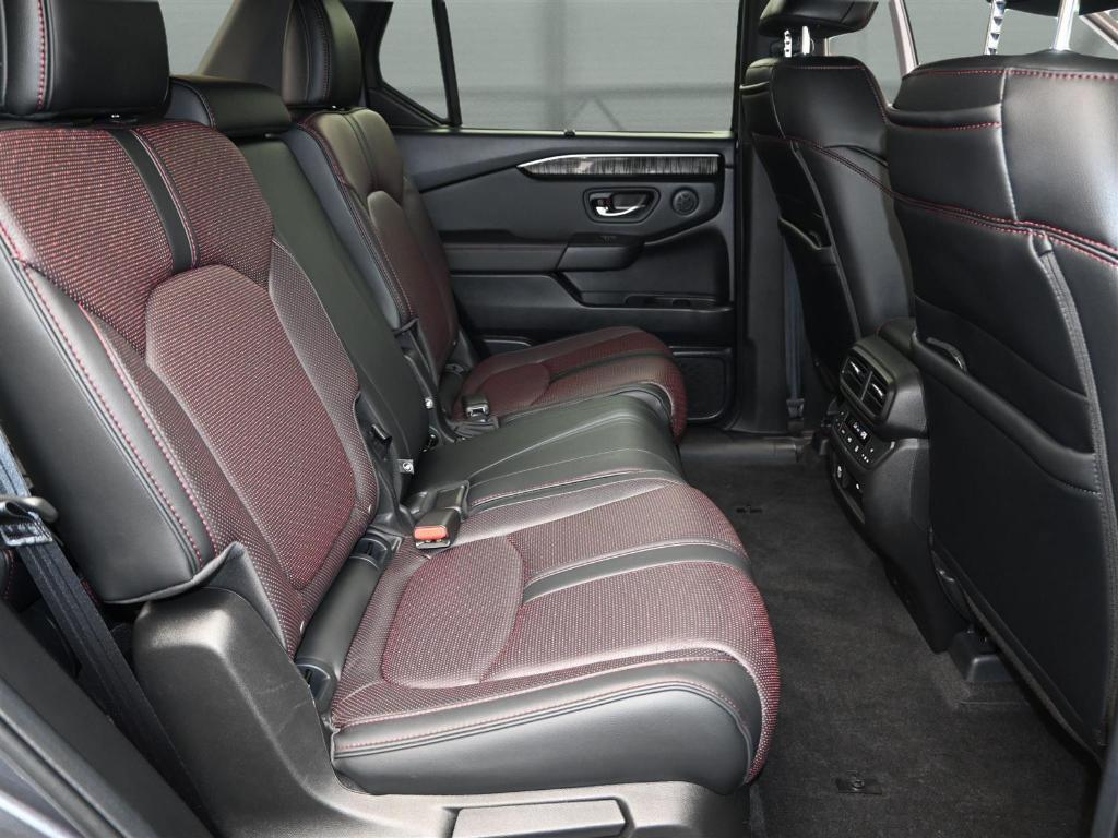 used 2025 Honda Pilot car, priced at $50,500