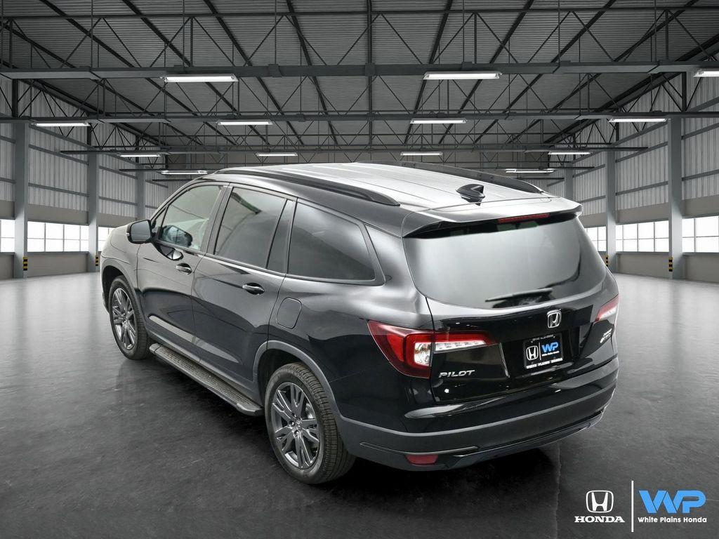 used 2022 Honda Pilot car, priced at $27,800