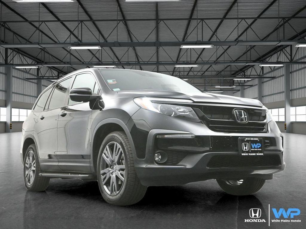 used 2022 Honda Pilot car, priced at $27,800