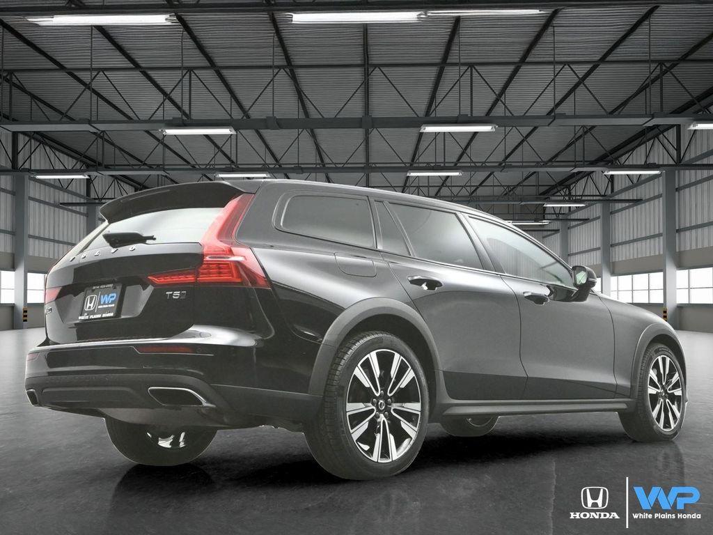 used 2021 Volvo V60 Cross Country car, priced at $32,000