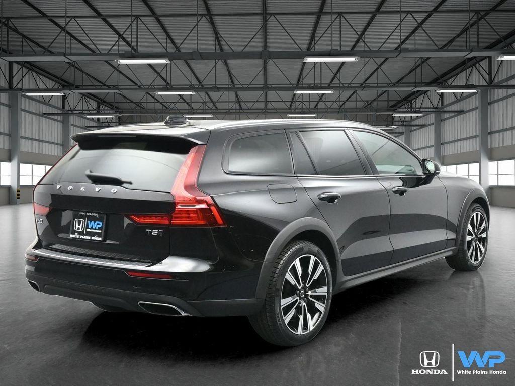 used 2021 Volvo V60 Cross Country car, priced at $32,000