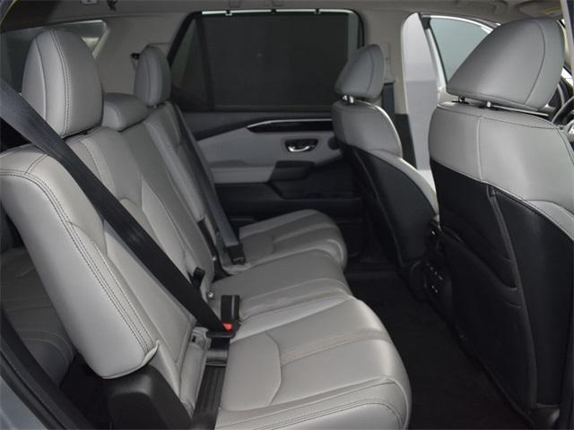 used 2025 Honda Pilot car, priced at $42,500