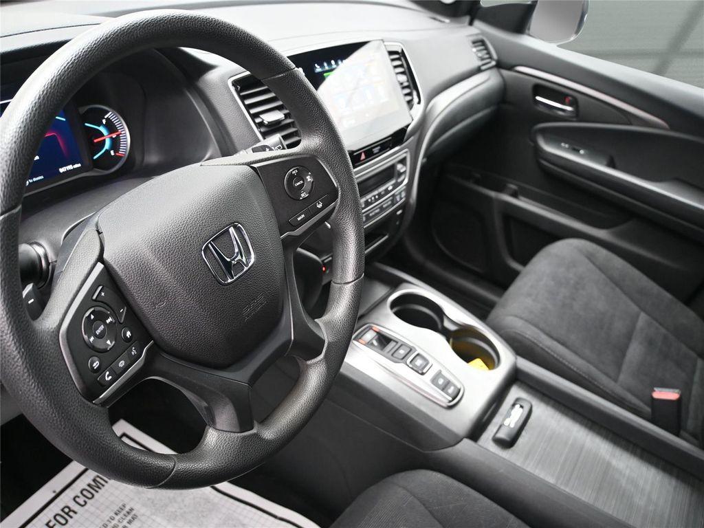 used 2022 Honda Pilot car, priced at $25,200