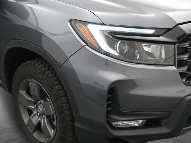 used 2025 Honda Ridgeline car, priced at $43,500