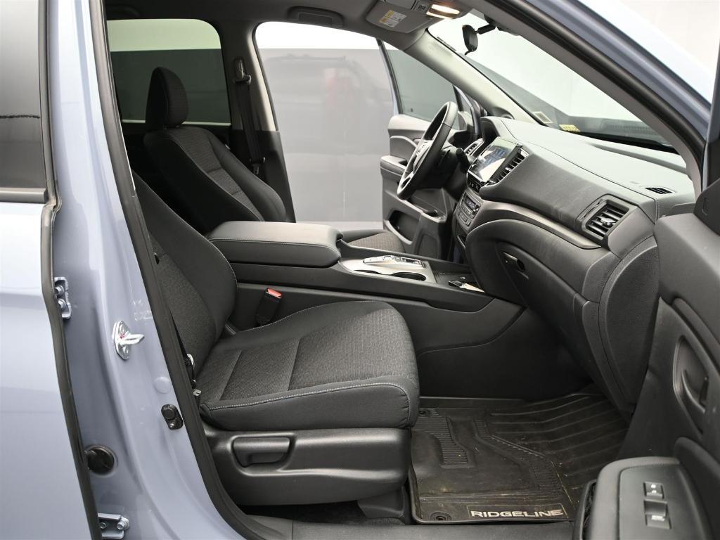 used 2025 Honda Ridgeline car, priced at $37,900