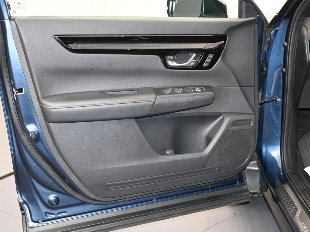 used 2024 Honda CR-V Hybrid car, priced at $29,000