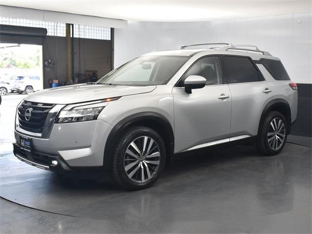 used 2022 Nissan Pathfinder car, priced at $34,000
