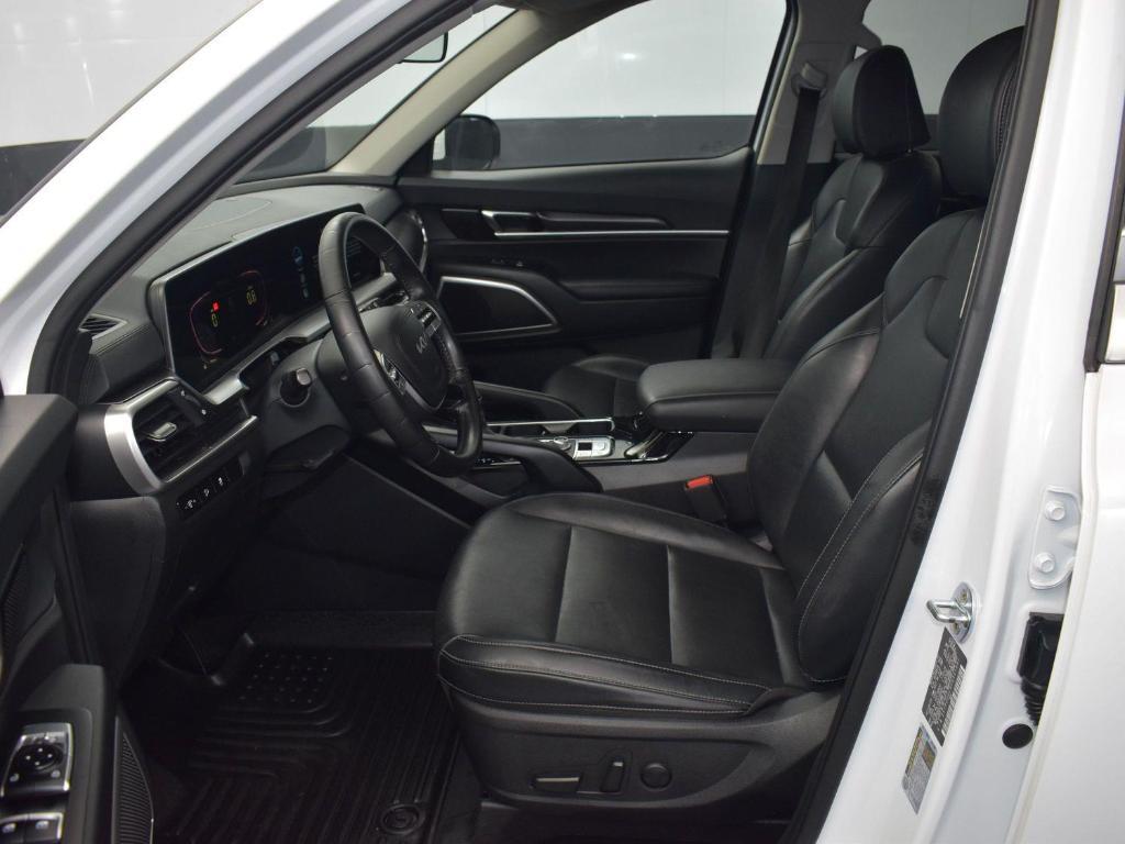 used 2023 Kia Telluride car, priced at $32,900