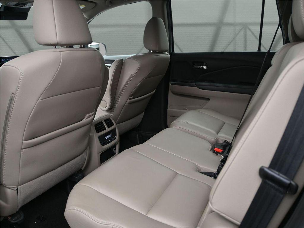 used 2022 Honda Pilot car, priced at $28,700