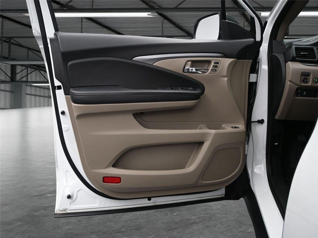 used 2022 Honda Pilot car, priced at $28,700