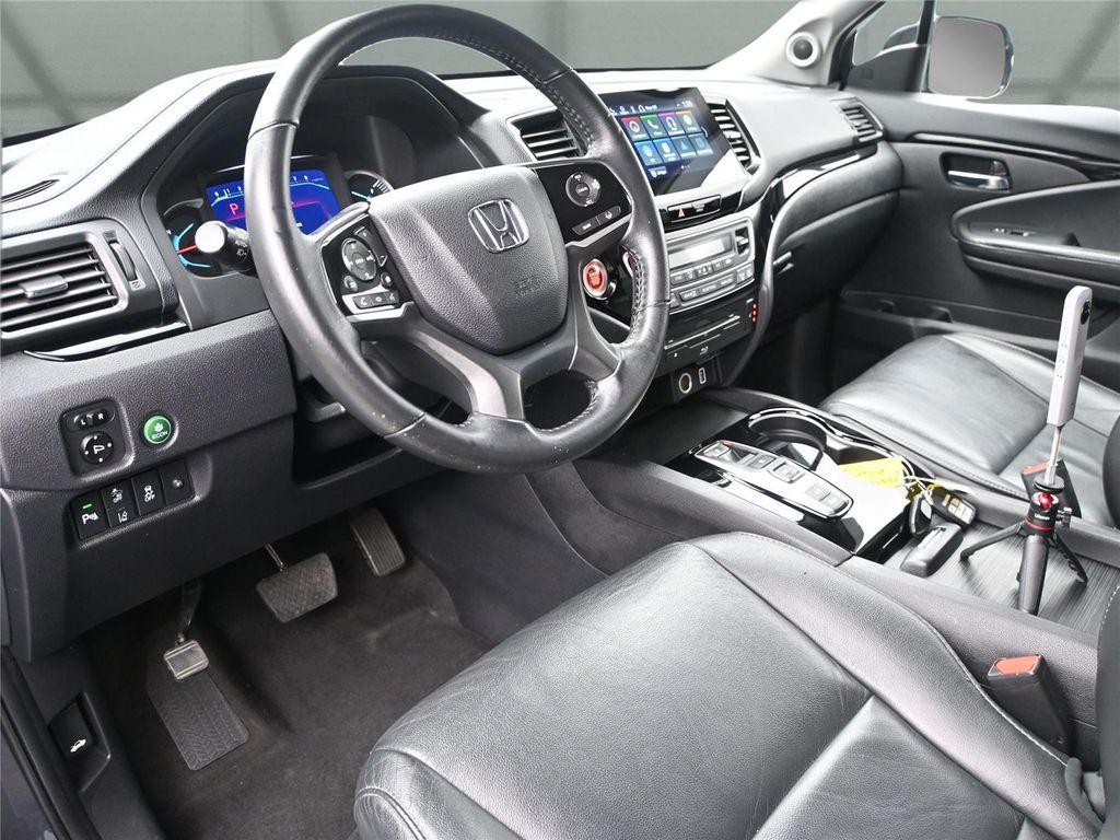 used 2020 Honda Pilot car, priced at $26,400