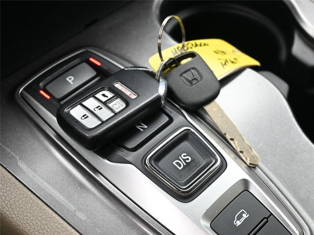 used 2021 Honda Pilot car, priced at $25,800