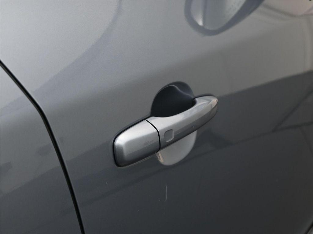 used 2018 Volvo V60 Cross Country car, priced at $9,900