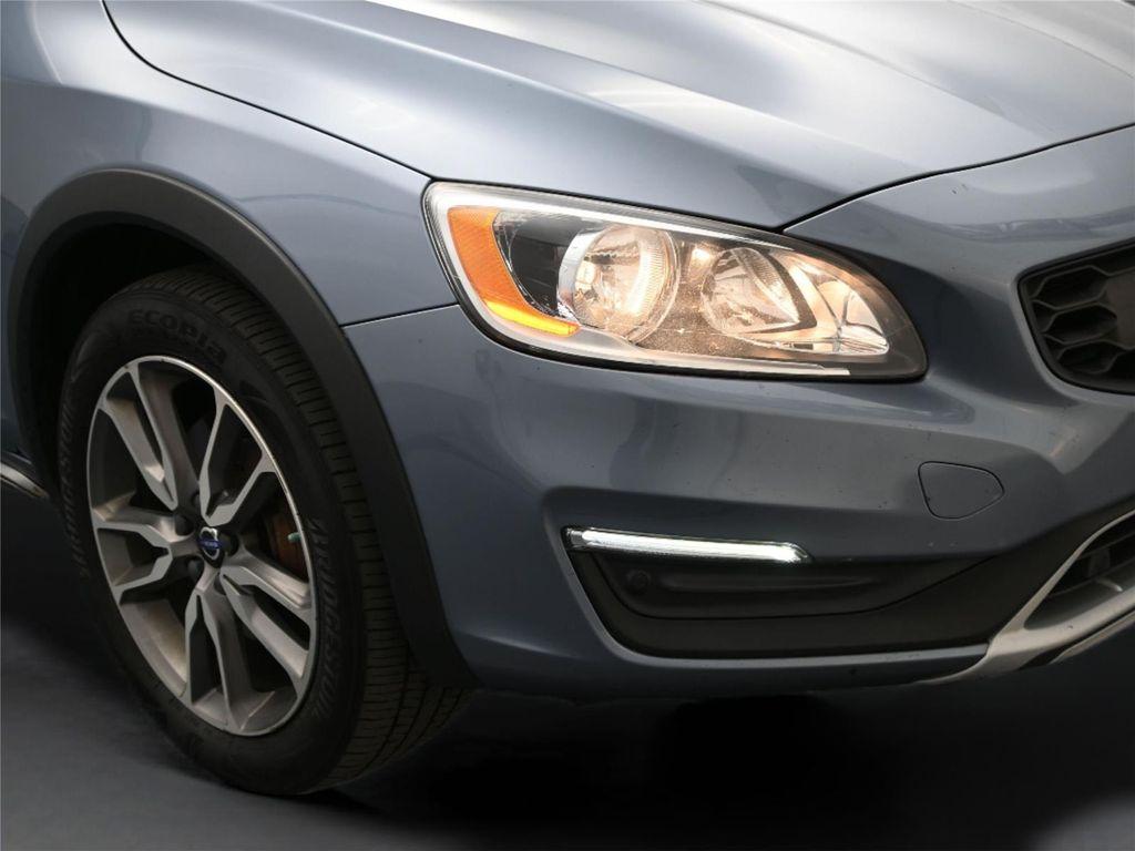 used 2018 Volvo V60 Cross Country car, priced at $9,900