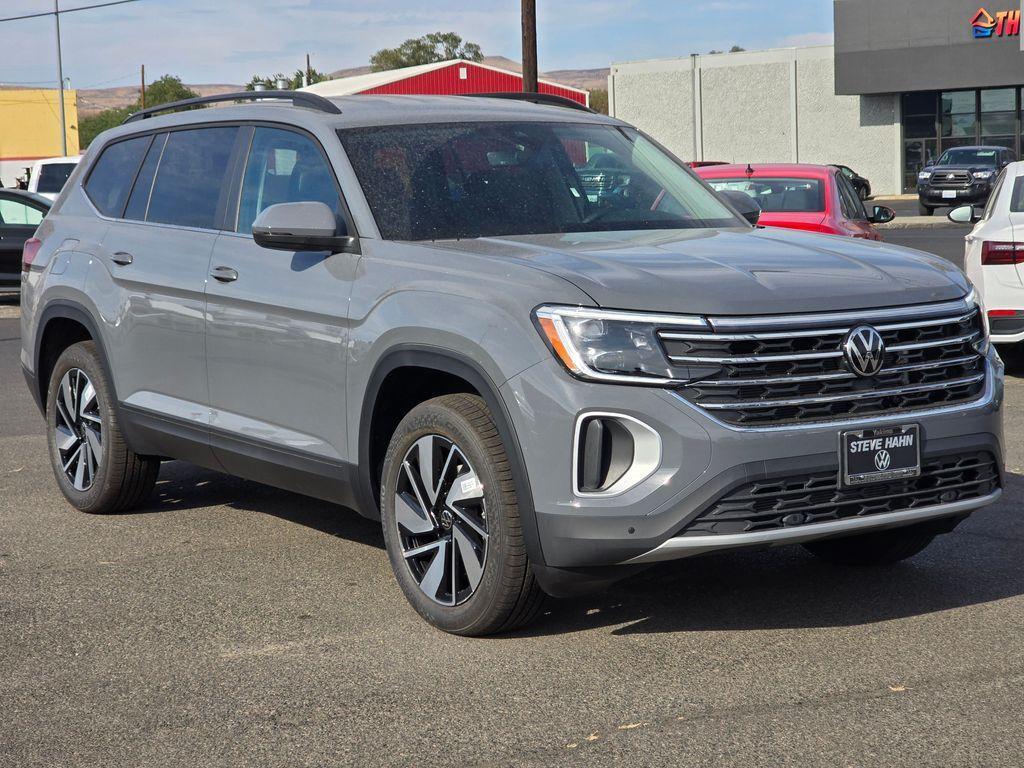 new 2026 Volkswagen Atlas car, priced at $48,330