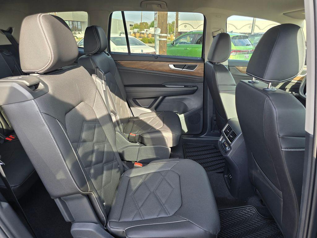 new 2026 Volkswagen Atlas car, priced at $48,330