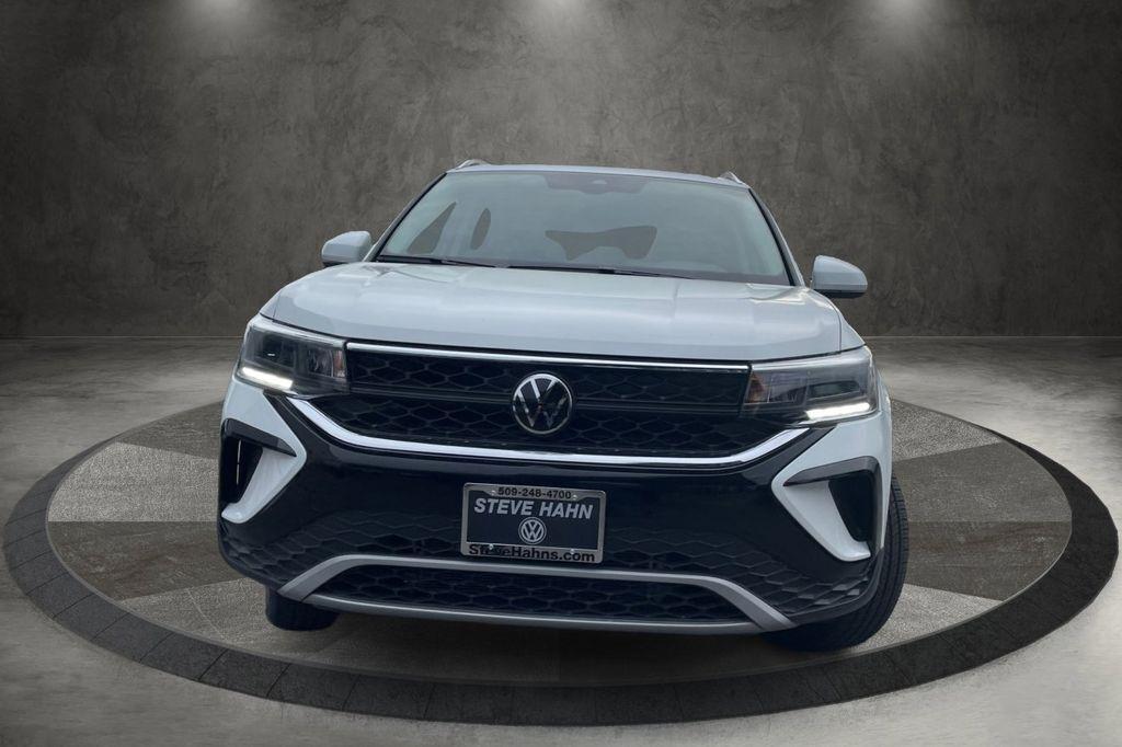 new 2024 Volkswagen Taos car, priced at $31,450