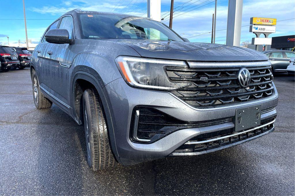 new 2024 Volkswagen Atlas Cross Sport car, priced at $49,026