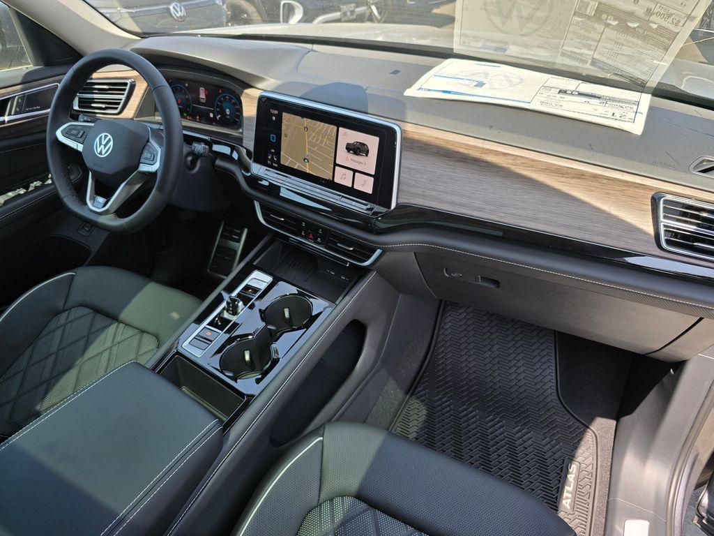 new 2025 Volkswagen Atlas car, priced at $52,744