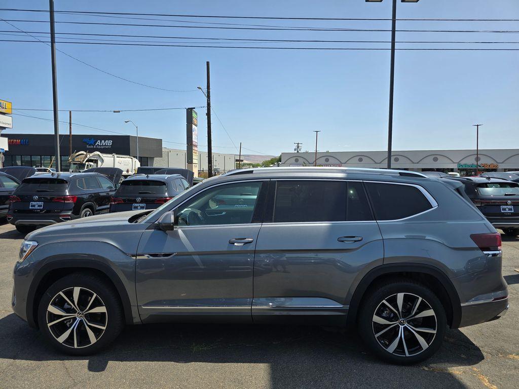 new 2025 Volkswagen Atlas car, priced at $52,744