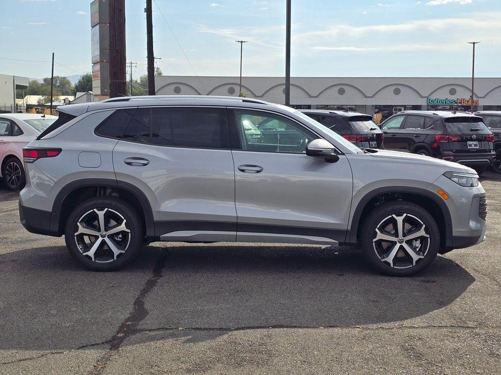 new 2025 Volkswagen Tiguan car, priced at $36,382