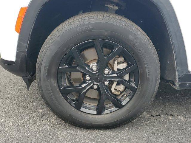 used 2024 Jeep Grand Cherokee L car, priced at $28,533