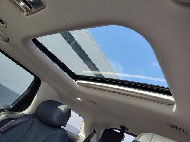 used 2025 Kia Carnival car, priced at $46,071