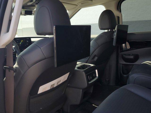 used 2025 Kia Carnival car, priced at $46,071