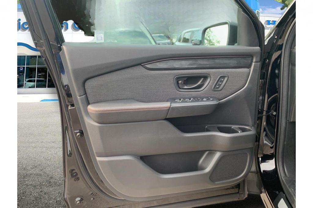 new 2026 Honda Passport car, priced at $51,405