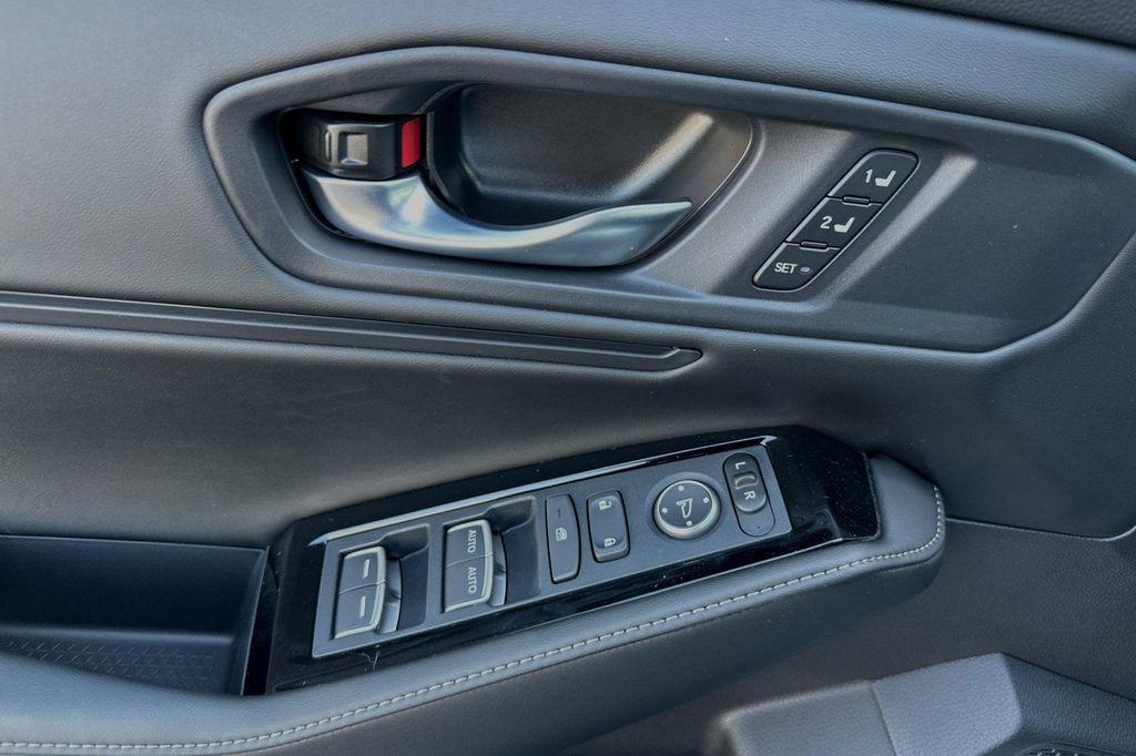 new 2025 Honda Accord Hybrid car, priced at $40,450