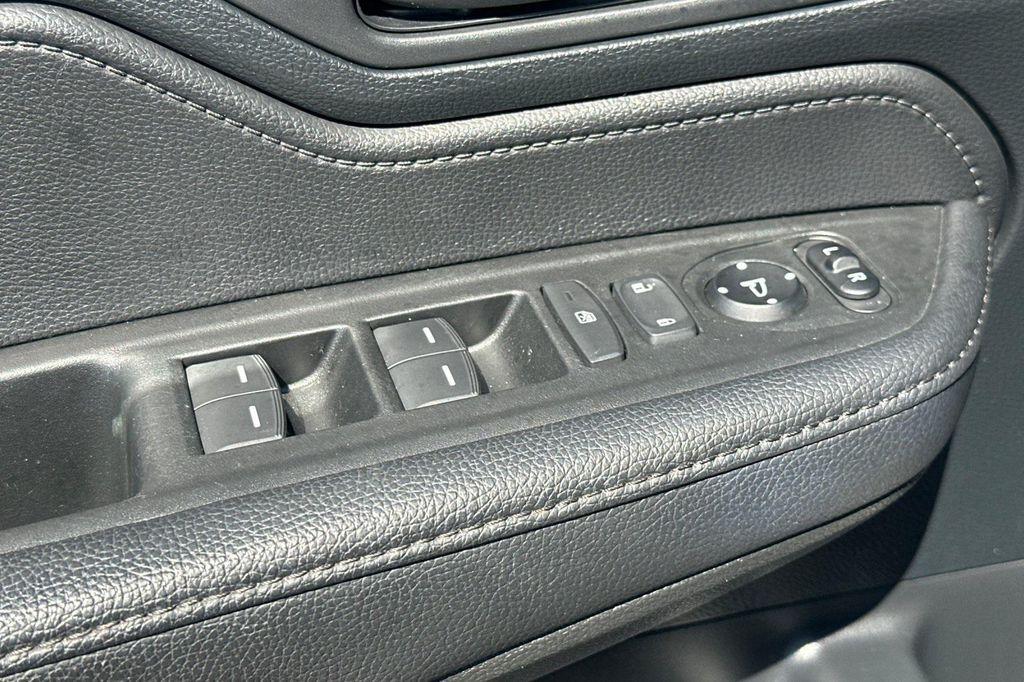 used 2023 Honda Odyssey car, priced at $36,377