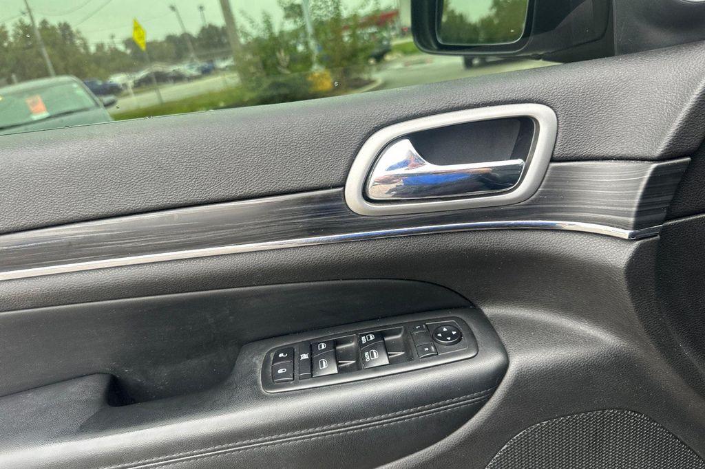 used 2019 Jeep Grand Cherokee car, priced at $19,677