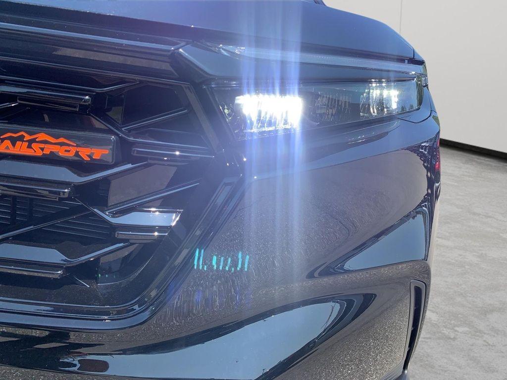 new 2026 Honda CR-V Hybrid car, priced at $40,195