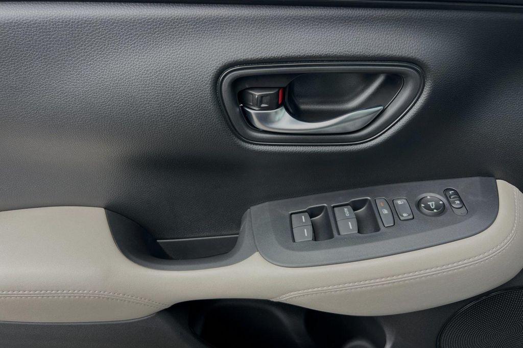 new 2025 Honda HR-V car, priced at $28,750