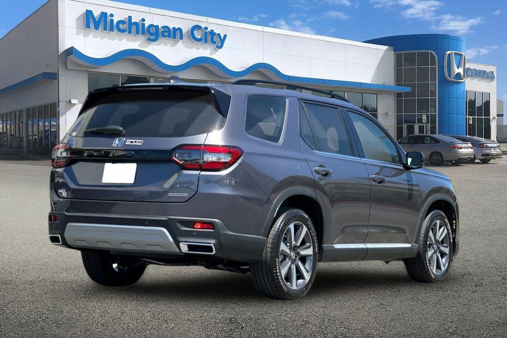 new 2025 Honda Pilot car, priced at $51,095